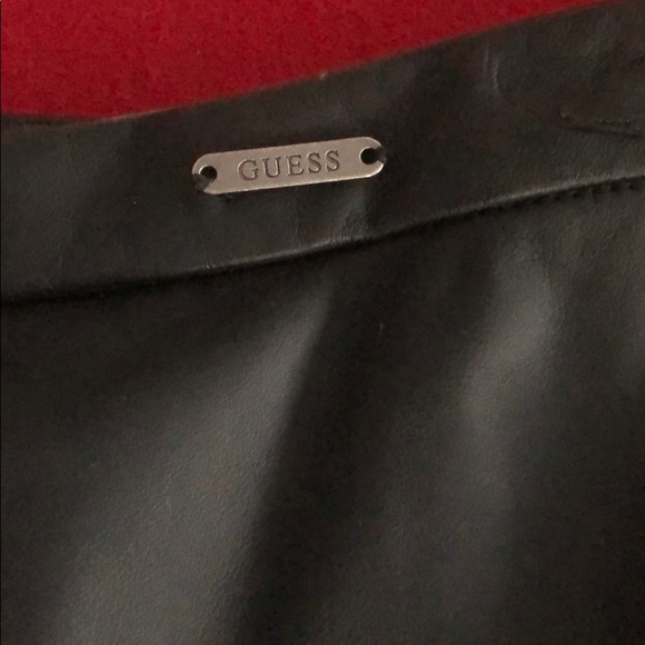 Skirt guess - Picture 3 of 5